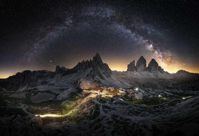 Drei Zinnen von Astro- und Nachtfotograf Stefan Liebermann - The famous "Drei Zinnen" during the night! Die bekannten 3 Zinnen bei Nacht!